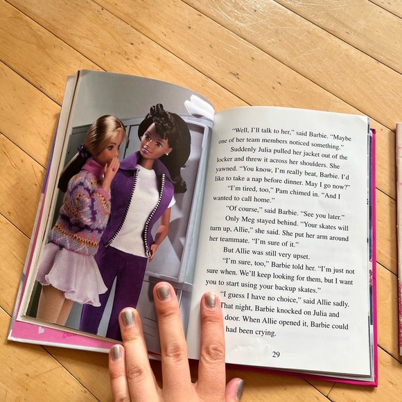 Vintage Barbie Paperback Little Golden Books 1990’s + The Lucky Skates HC - Picture 11 of 11